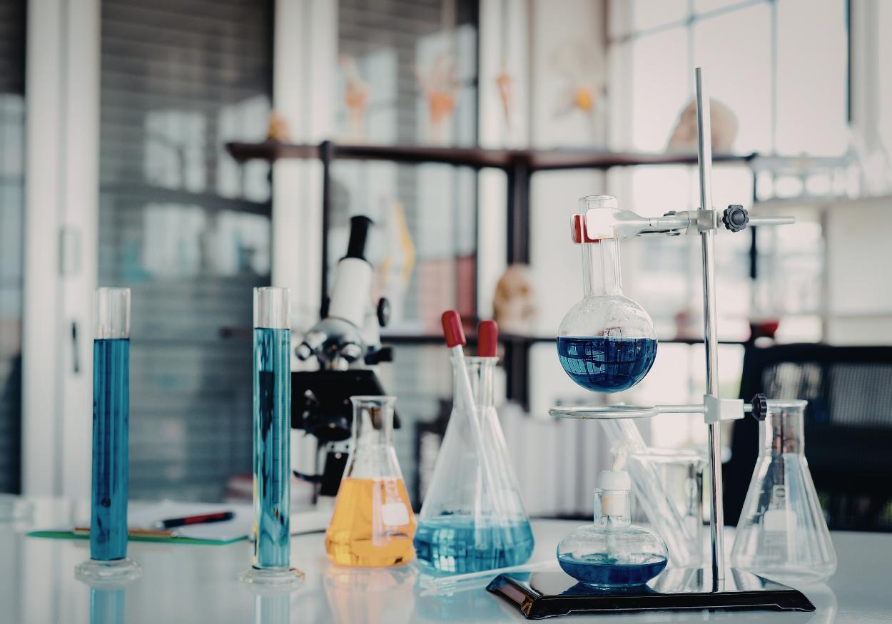 What are additives in water-based paints? - Vichem.vn