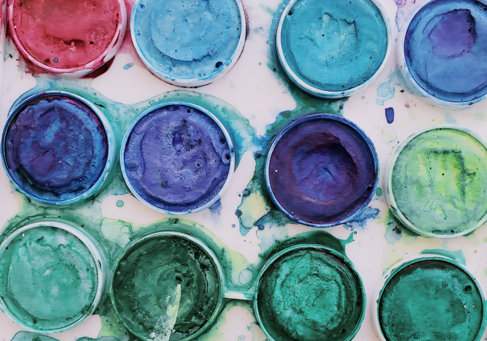 Does the pigment reflect infrared?