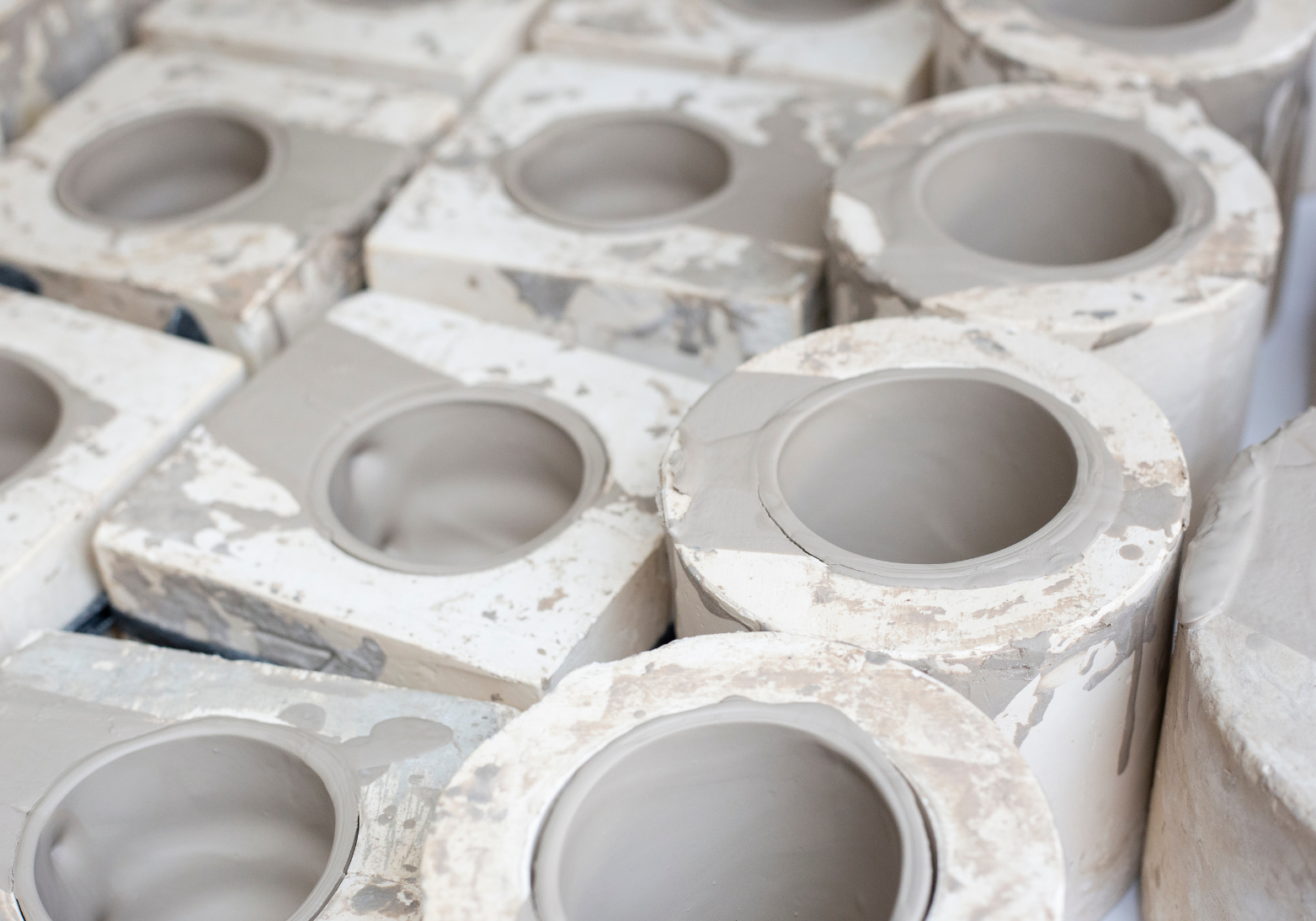 Vì sao phương pháp tạo hình quan trọng trong ceramic - Vichem.vn