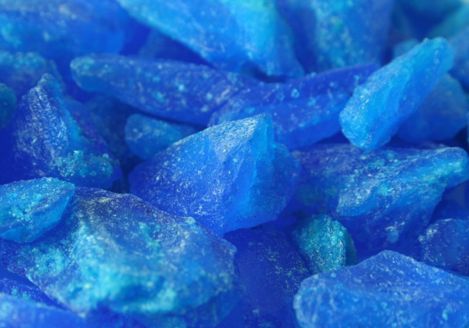What is the color in alum? What is the color in alum?